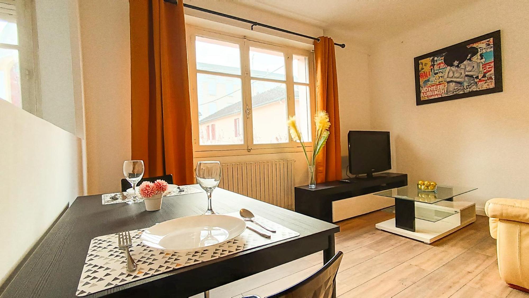 Foucault - Appartements - Au Coeur De Lourdes Exterior photo