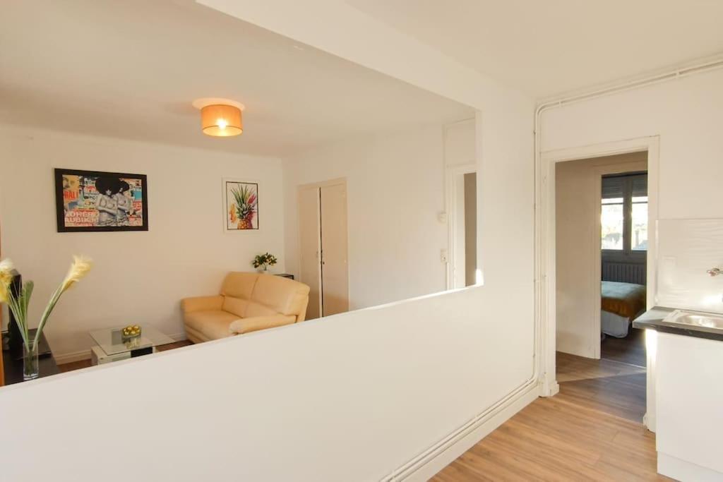 Foucault - Appartements - Au Coeur De Lourdes Exterior photo